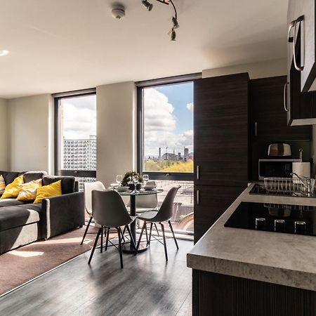 Prime Location 1 Bed Penthouse Apartment Manchester Buitenkant foto